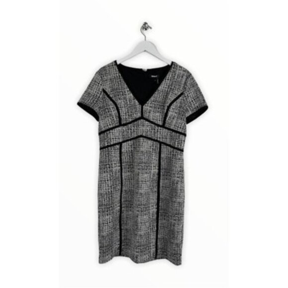 Dkny Dresses & Skirts - DKNY Black Ivory Tweed V-Neck Dress Size 10 NWT